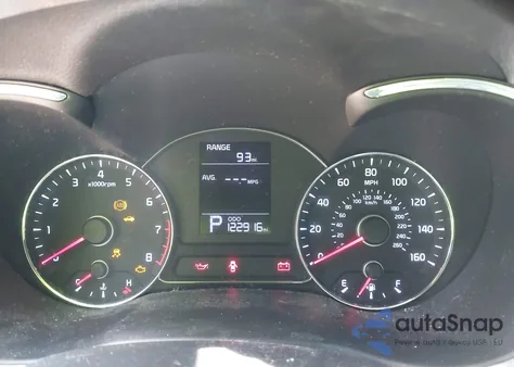 2015 Kia Forte Lx z USA, uszkodzony, nr VIN KNAFX4A62F5427334